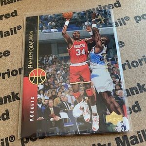 Hakeem Olajuwon ‘95 Upper Deck Card
